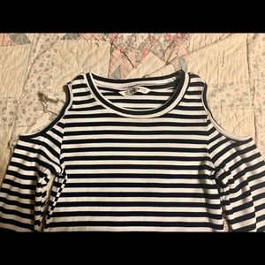 Shein Blk & Wht striped cold shoulder dress/tunic